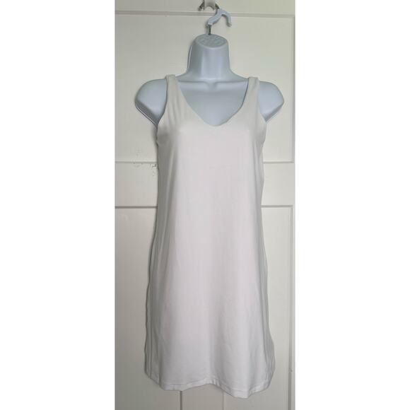 Athleta Transcend Dress White Size SMALL P Built in bra shorts - Picture 1 of 10